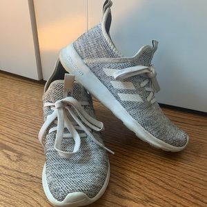 Women’s Addidas Sneakers